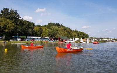 Pokazy Rzeszowskiego WOPR nad Zalewem Rzeszowskim