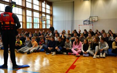 AKTYWNI BŁĘKITNI W DZIKOWCU